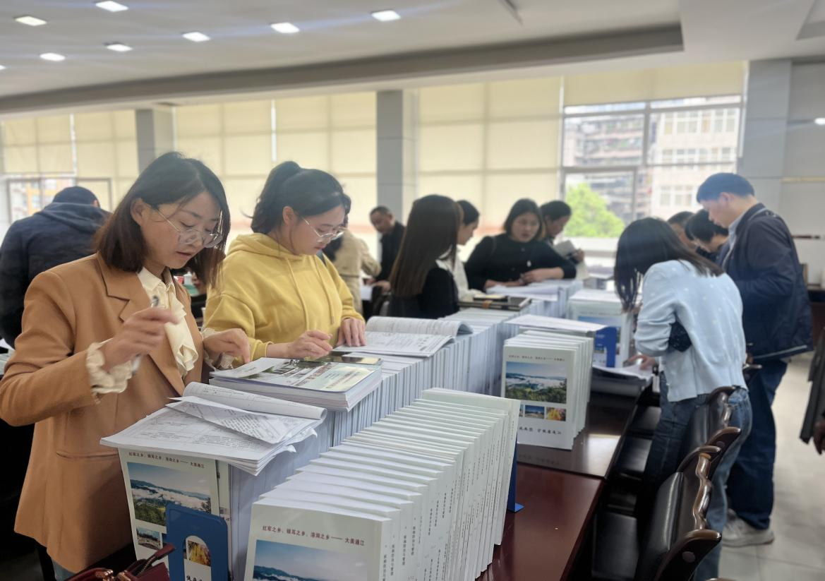 1712718524897080506.png 1712718524897080506.png